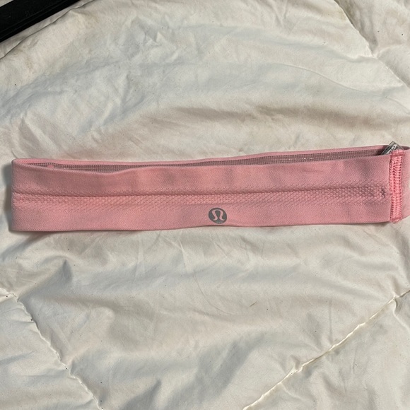 Lululemon headband - Picture 1 of 3